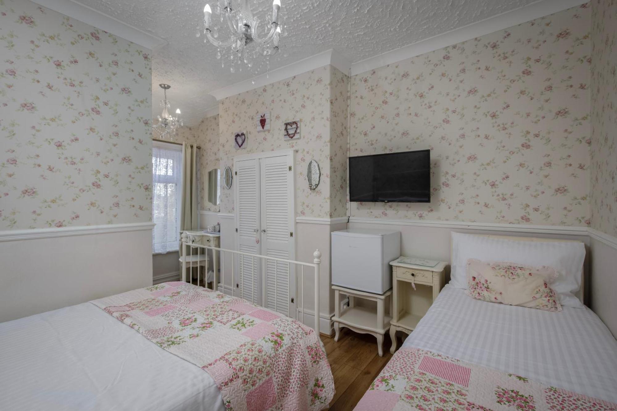 The Wescoe Guest house 3*